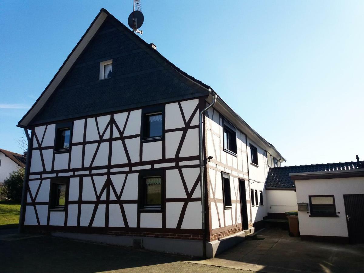 Graefrath Gaestehaus Neunkirchen-Seelscheid Neunkirchen  Exterior foto